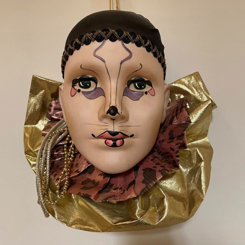 VTG Y2K Mardi Gras Porcelain Cat Face Harlequin Jester 3D Head Wall Hanging